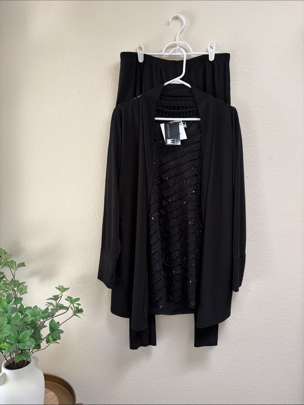 NWT Antthony Black 3-Piece Sequin Sparkly Cardigan Blouse Pants Set, Size Large